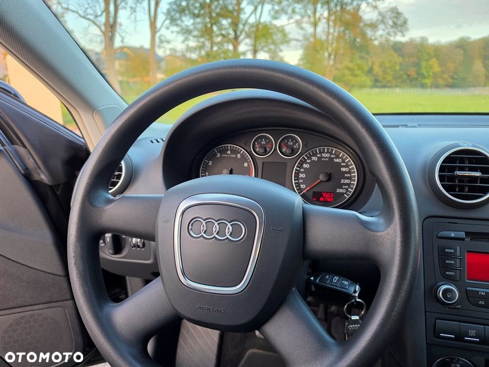 Audi A3 Sportback 1.4 TFSI Attraction - 33