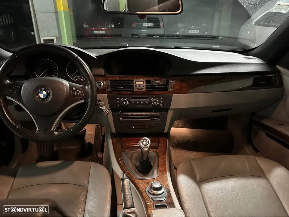 BMW 320 i Cabrio - 8