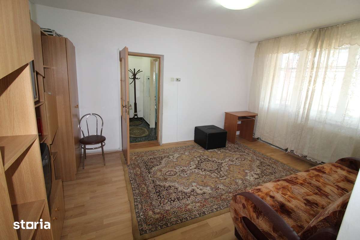 Vând apartament 2 camere în Hunedoara, zona Dunărea-Str.Runcului, 47mp — fotografia 1