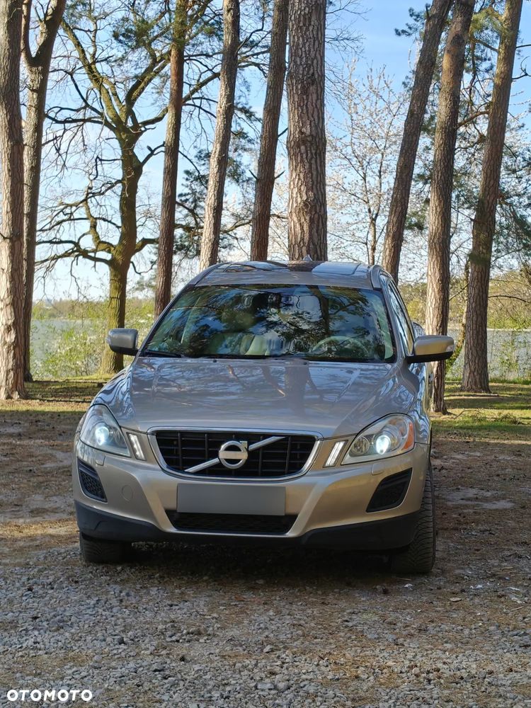 Volvo XC 60 - 4