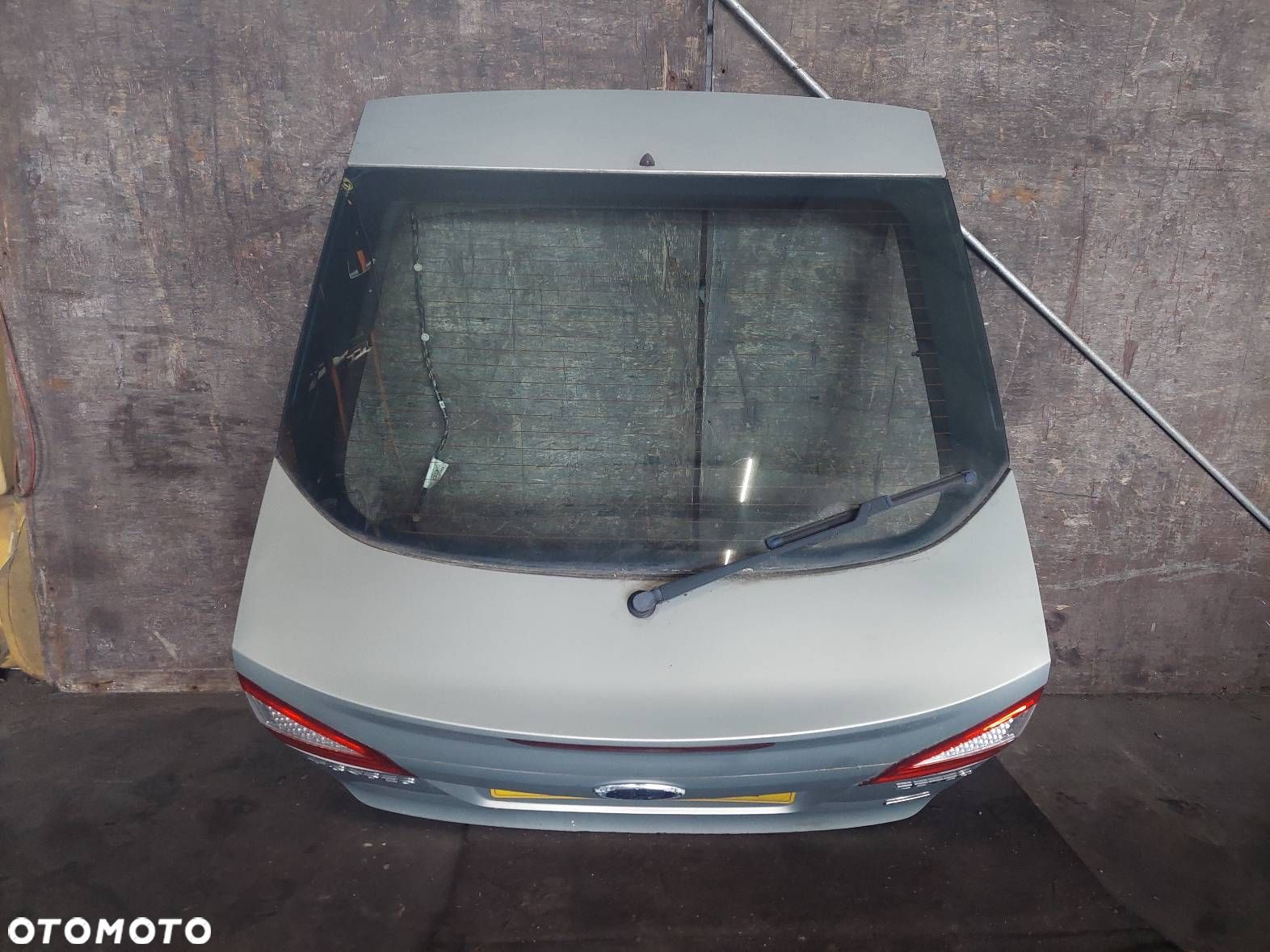 KLAPA BAGAŻNIKA KOMPLETNA FORD MONDEO MK4 HB 5D D8 - 1