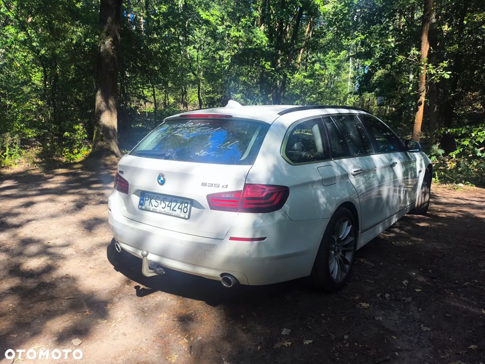 BMW Seria 5 535d xDrive - 4