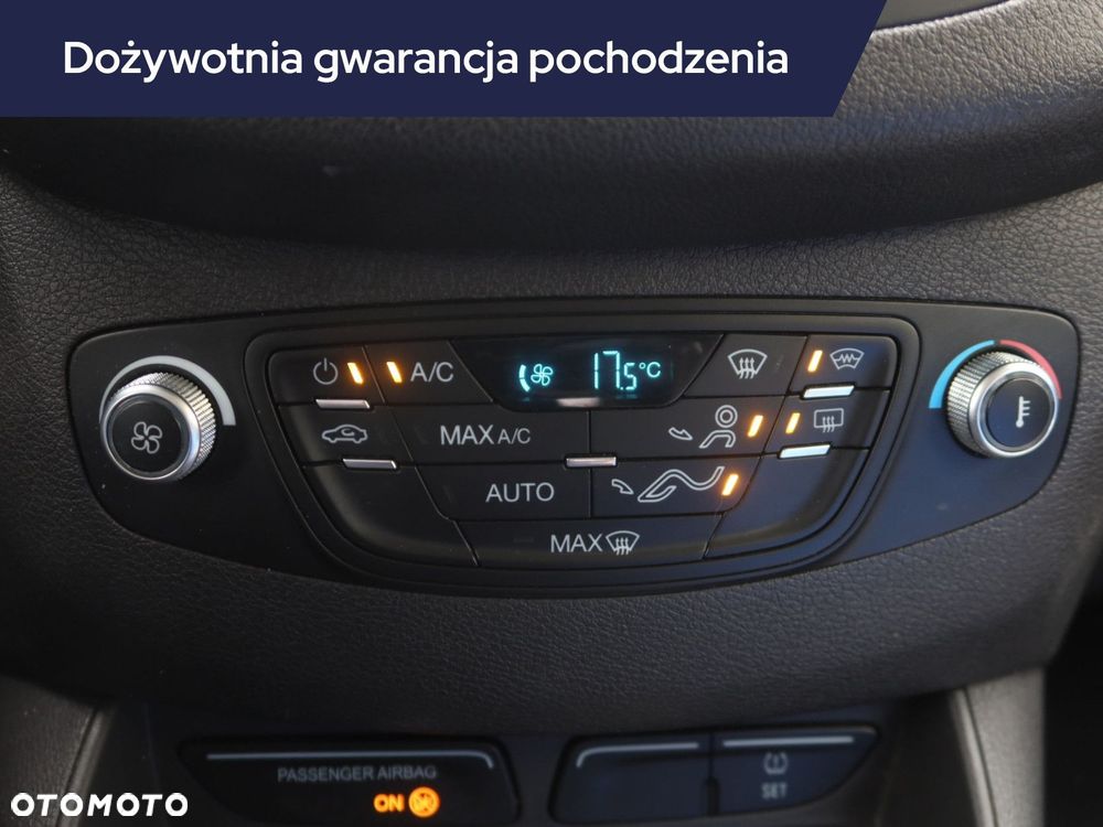 Ford Tourneo Courier - 17