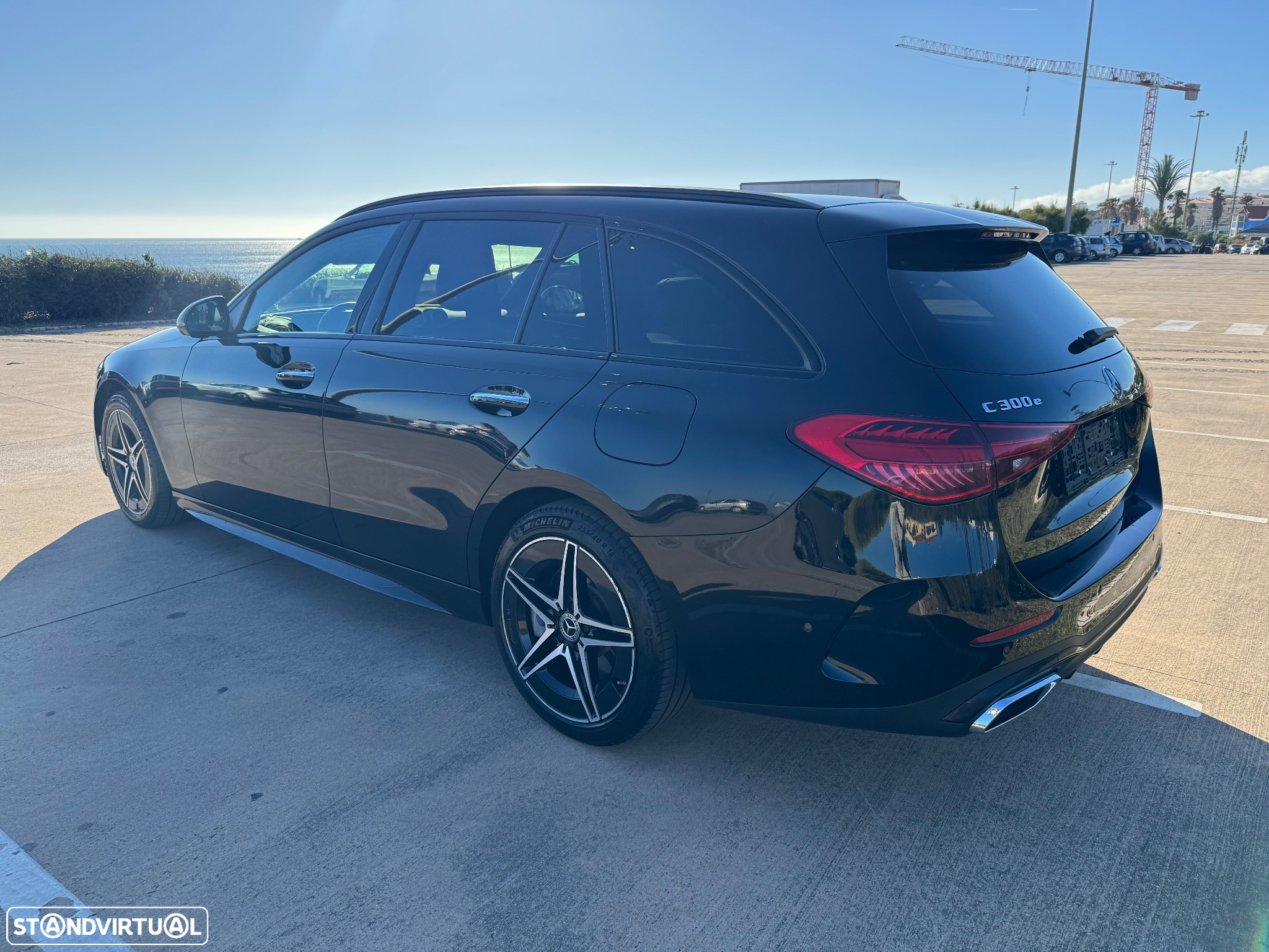 Mercedes-Benz C 300 e AMG Line - 11