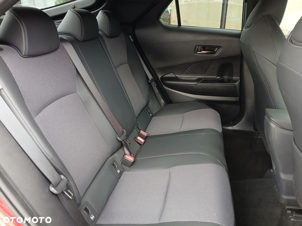 Toyota C-HR 1.8 Hybrid Executive - 26