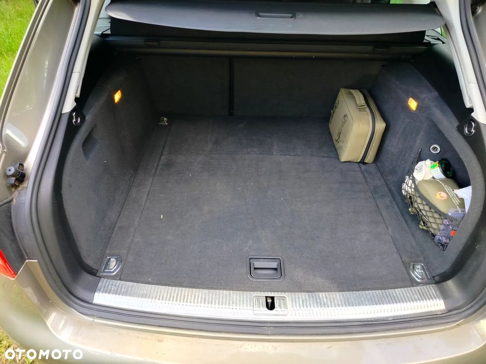 Audi A4 Avant 2.0 TDI - 11
