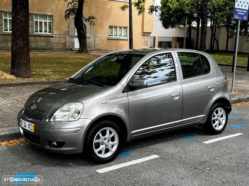 Toyota Yaris 1.0 SE MMT - 1