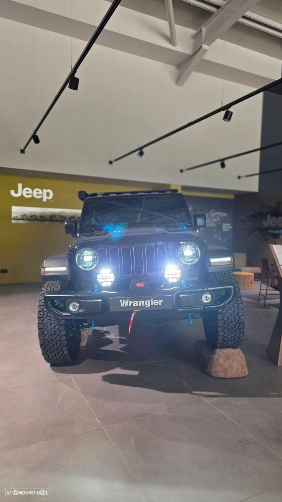 Jeep Wrangler - 27