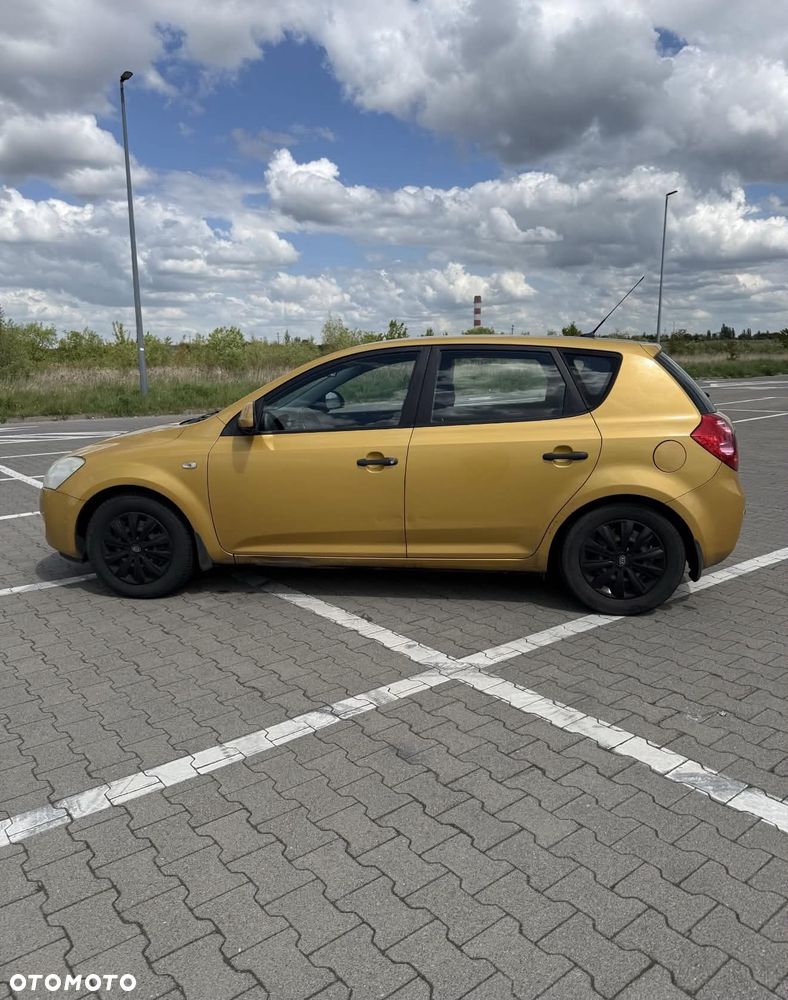 Kia Ceed 1.6 Comfort - 3