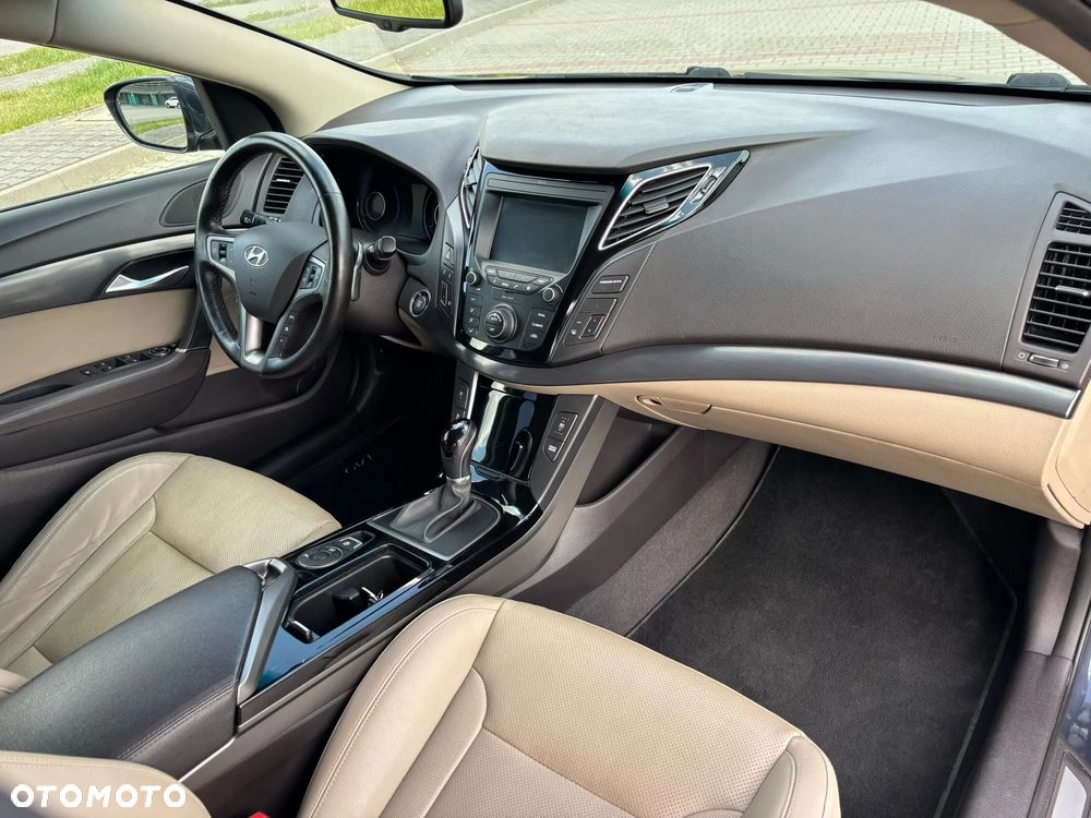 Hyundai i40 Kombi blue 1.7 CRDi DCT Premium - 29