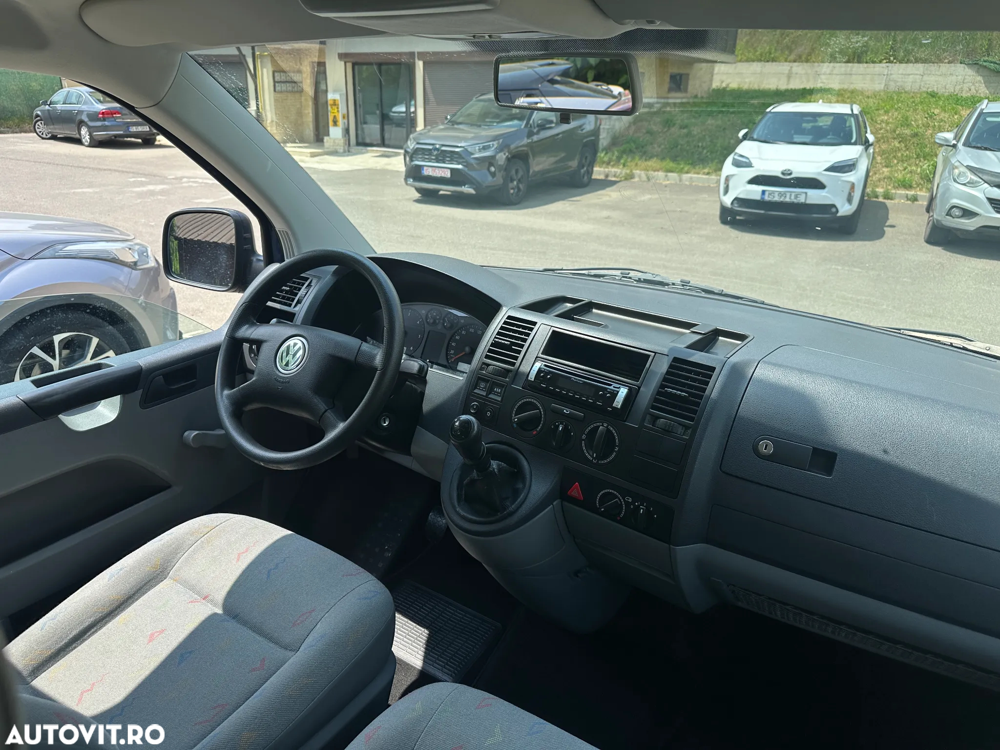 Volkswagen Transporter - 4