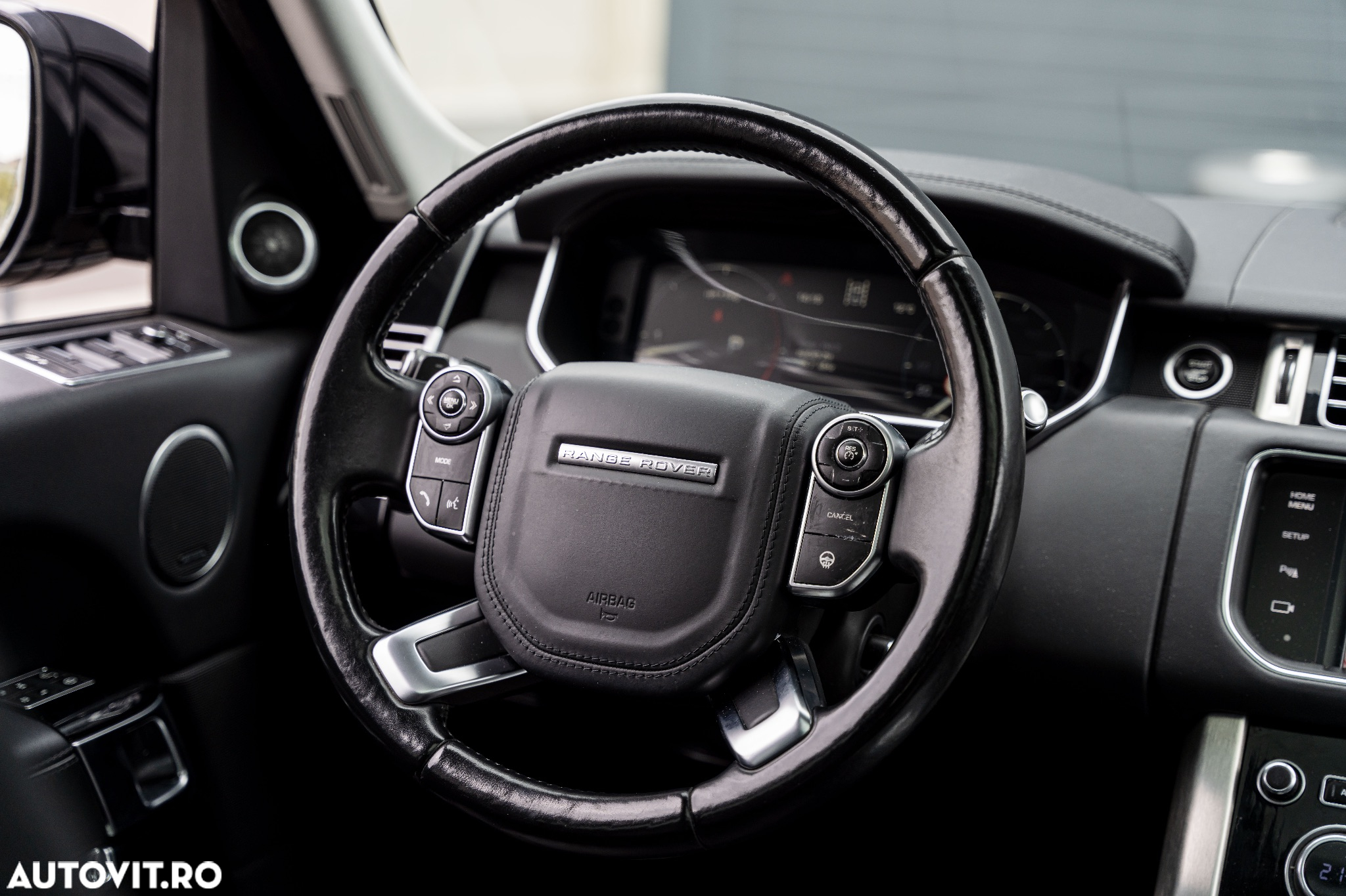 Land Rover Range Rover Vogue - 18