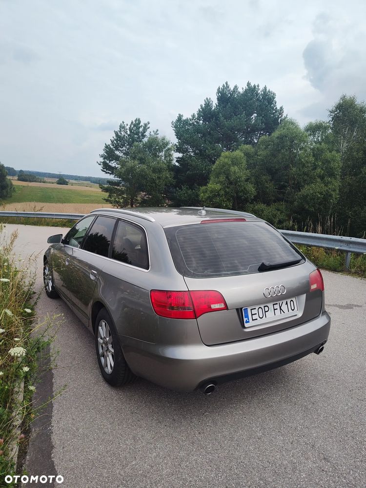 Audi A6 Avant 2.4 - 6
