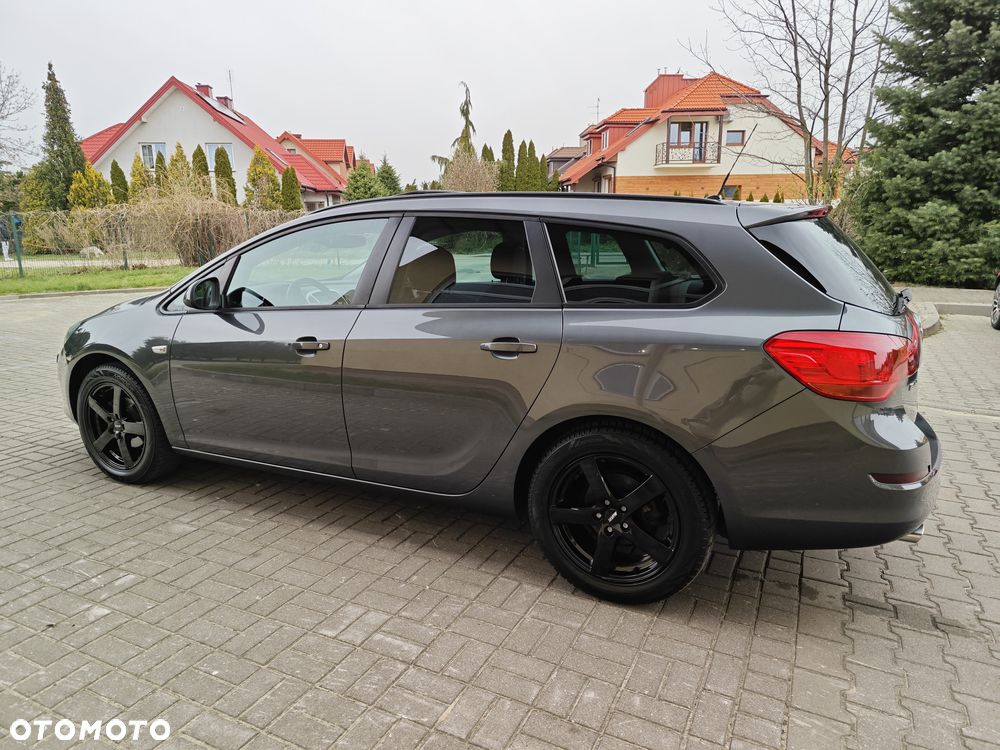 Opel Astra 1.4 Turbo Edition - 8