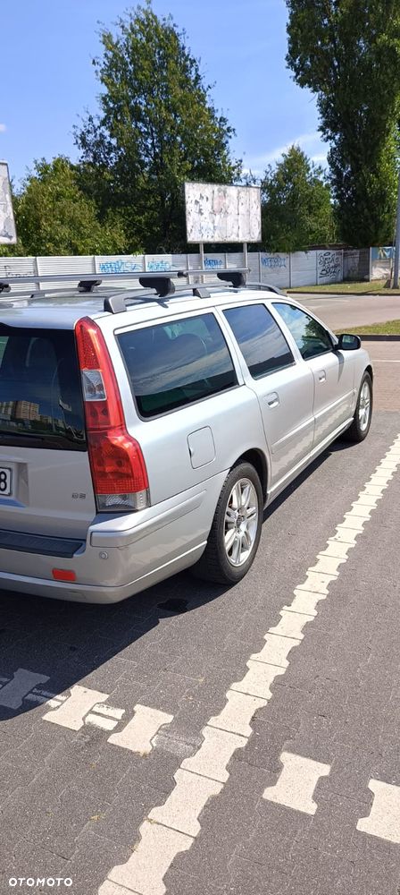 Volvo V70 2.4D5 Summum - 3