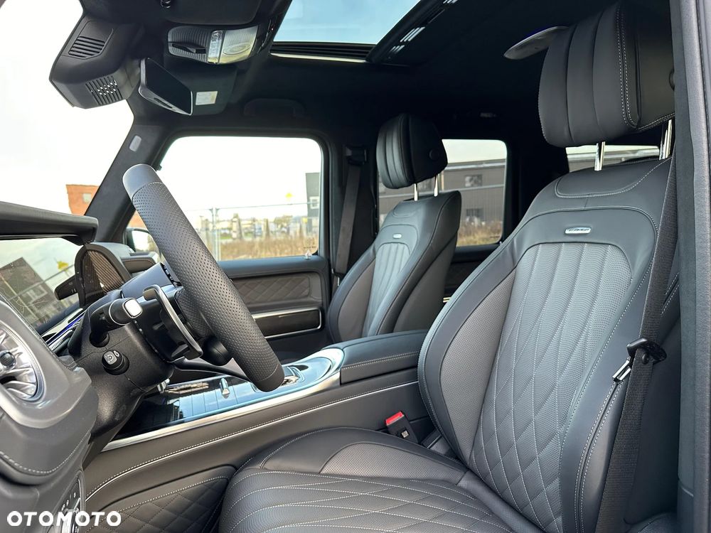 Mercedes-Benz Klasa G AMG 63 AMG Speedshift 9G-TRONIC - 9