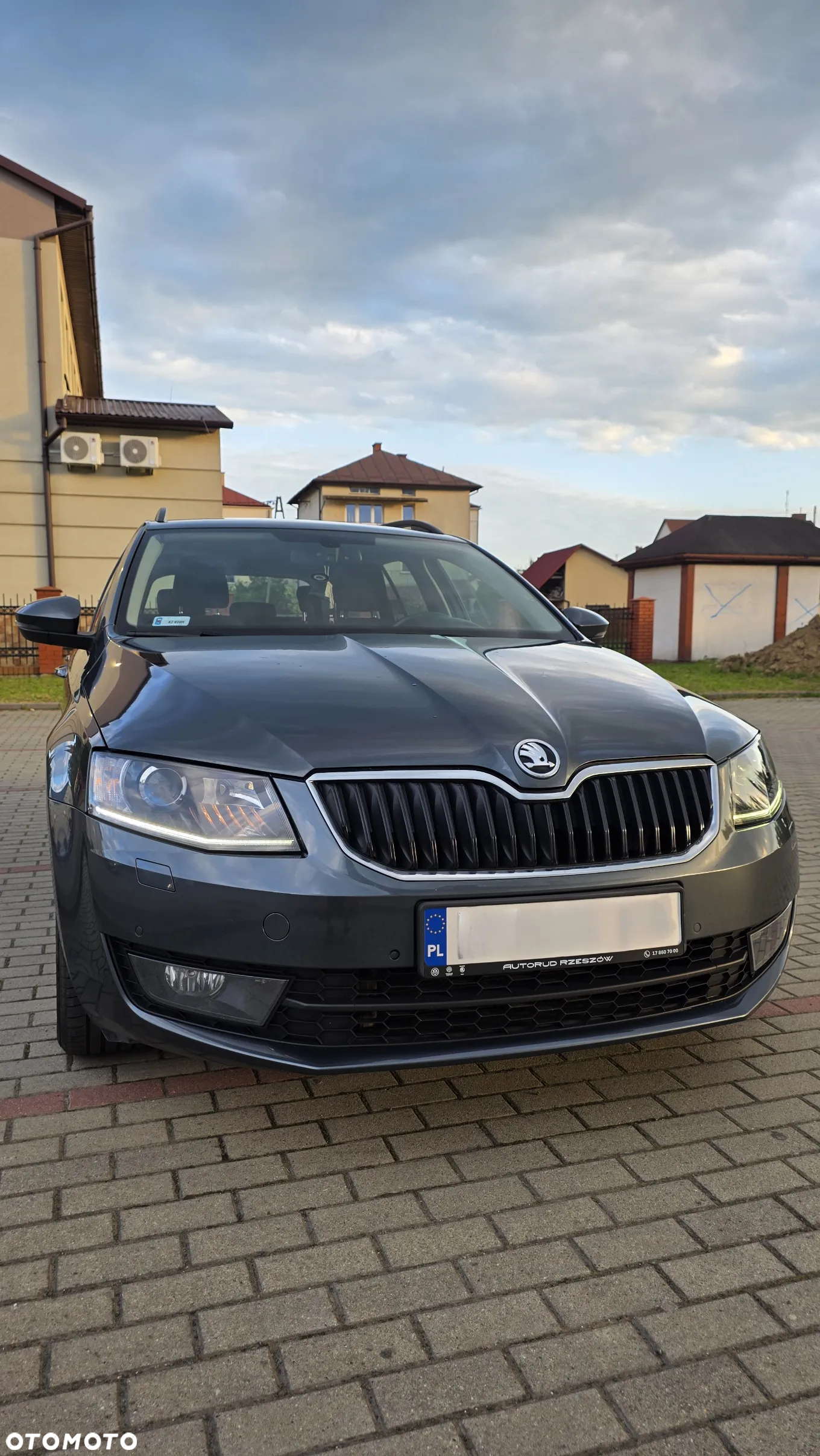 Skoda Octavia 2.0 TDI Elegance - 3
