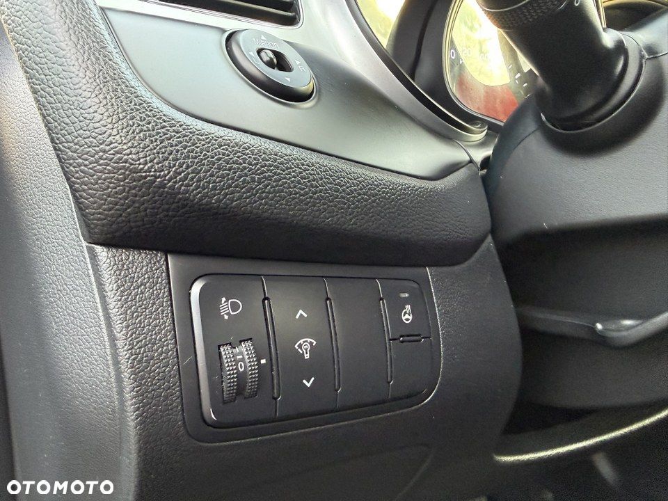 Kia Ceed 1.6 GDI Dream Team Edition - 20
