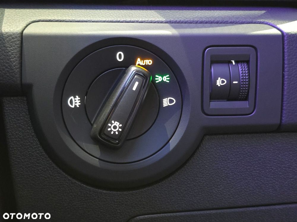 Volkswagen T-Cross 1.0 TSI Life Plus - 21