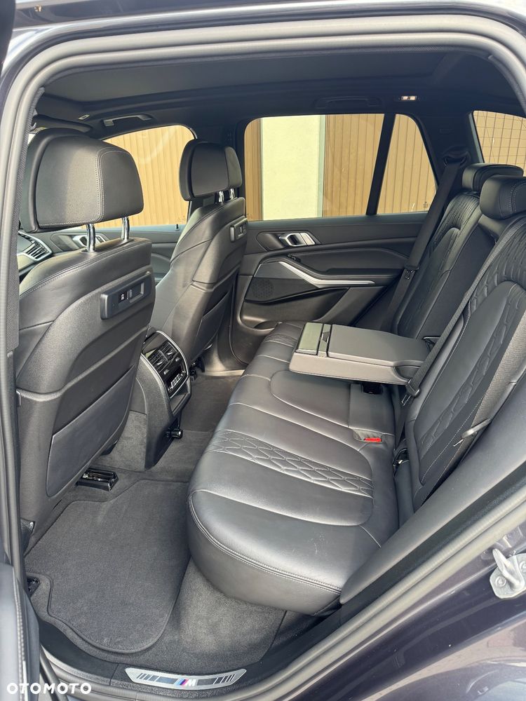 BMW X5 M50i - 9