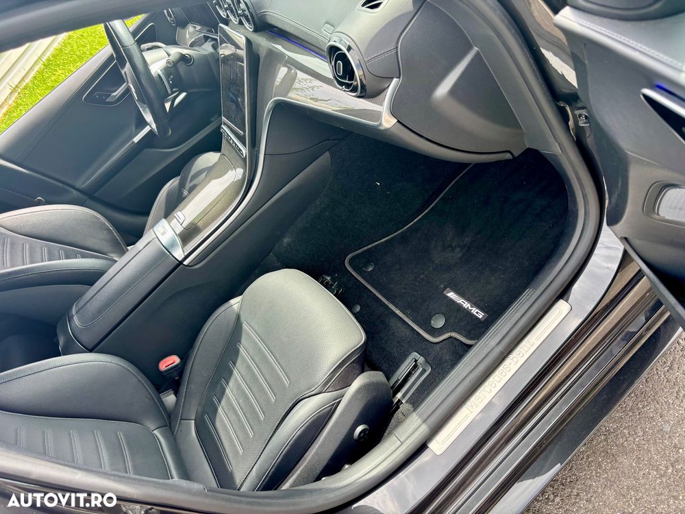 Mercedes-Benz C 180 9G-TRONIC AMG Line - 31