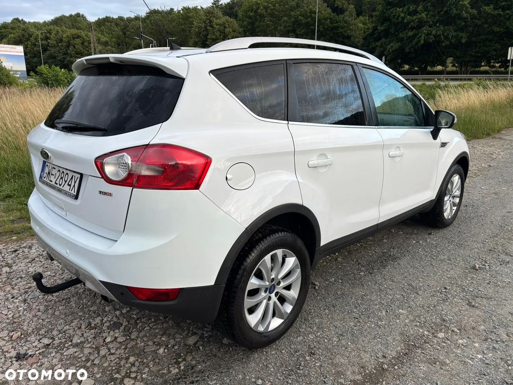 Ford Kuga 2.0 TDCi 2x4 Titanium - 2