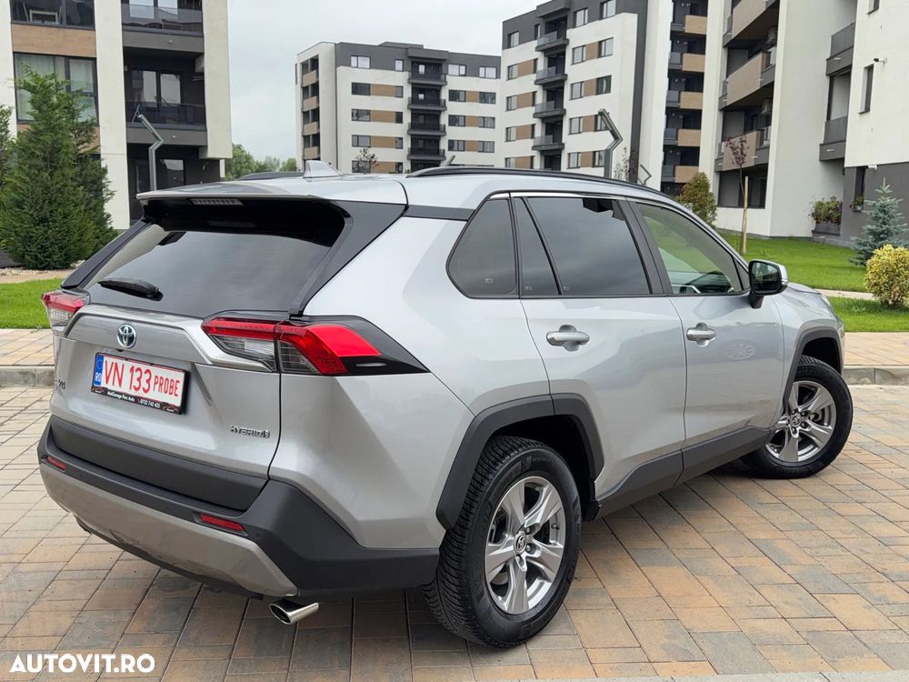Toyota RAV4 - 18