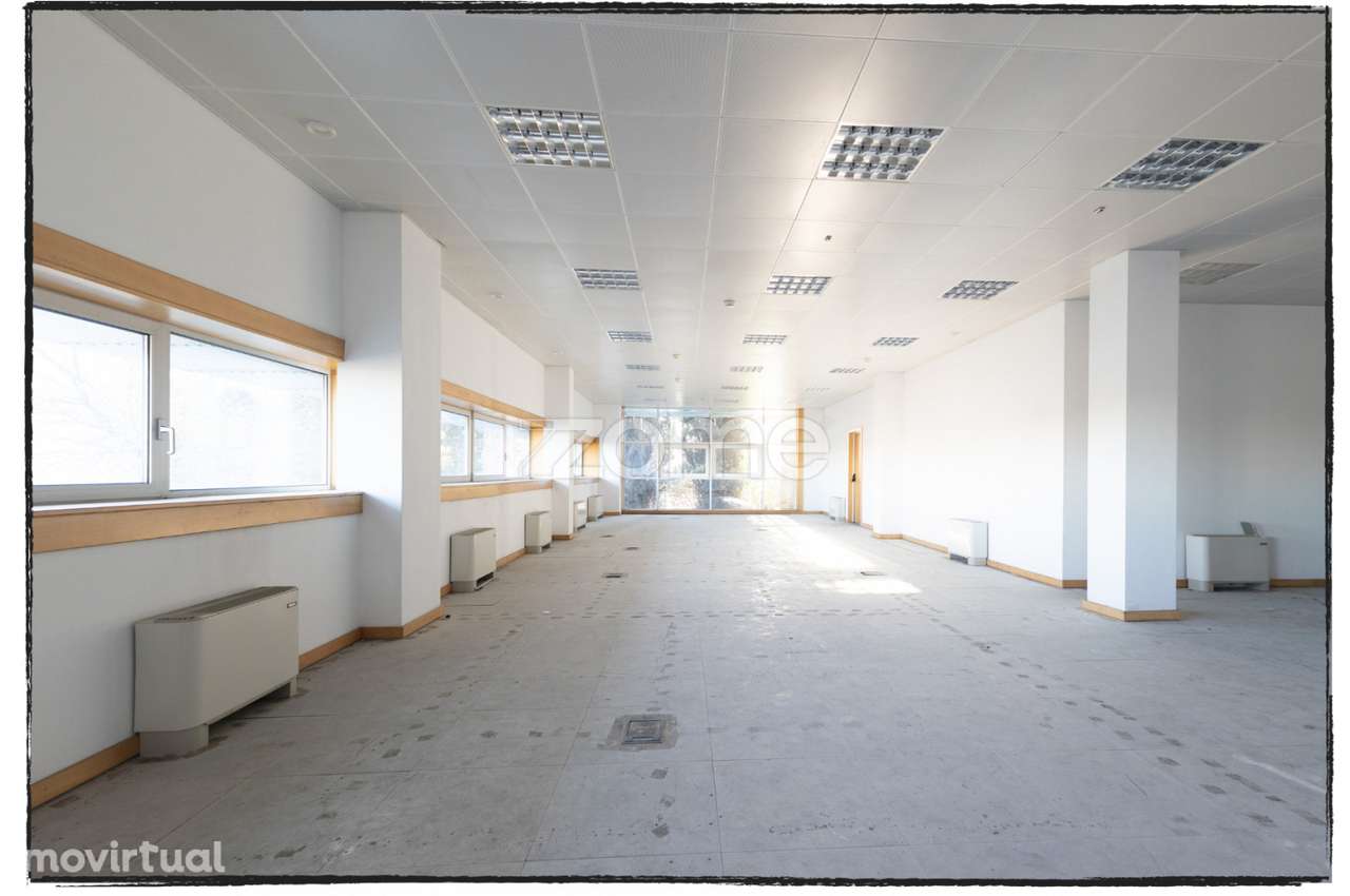 Escritório para Arrendamento – 174 m² | Sintra Business Park - Grande imagem: 3/26
