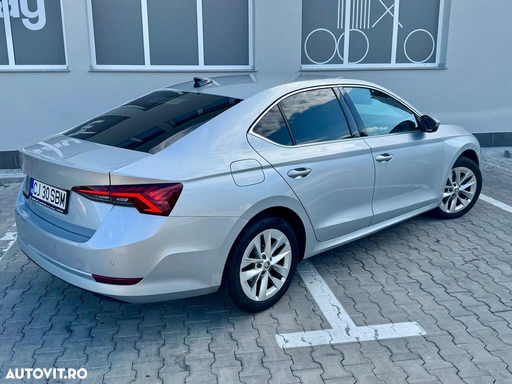 Skoda Octavia 2.0 TDI DSG Premium Edition - 27
