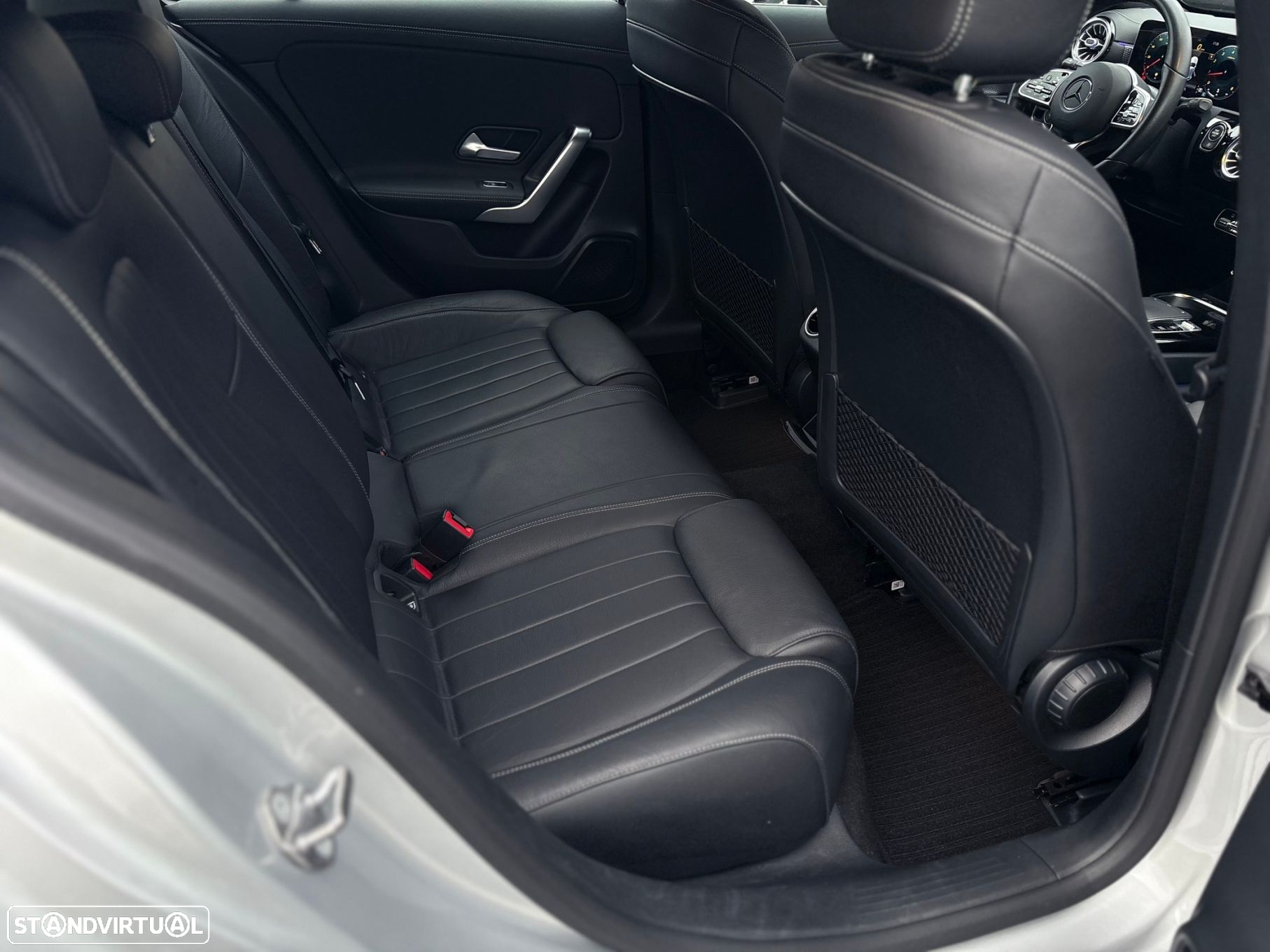 Mercedes-Benz A 180 7G-DCT Progressive - 16