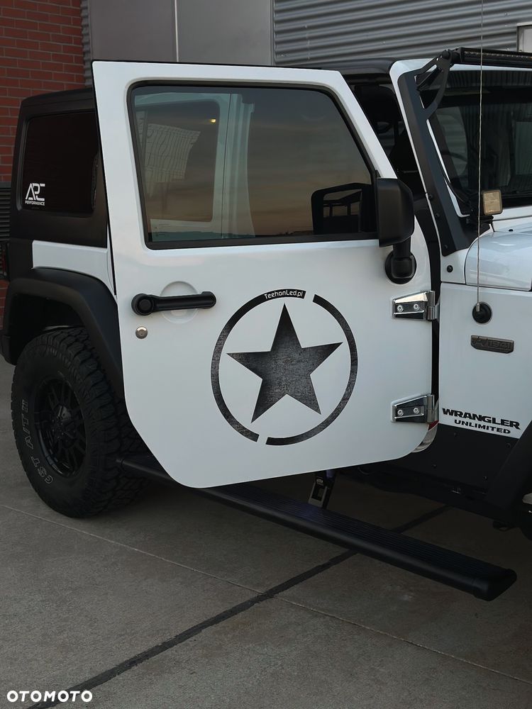 Jeep Wrangler 3.6 Unlim 75th Anniv - 31
