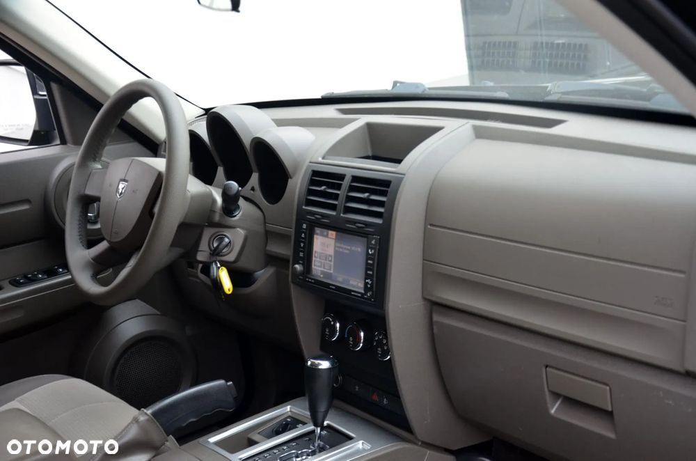 Dodge Nitro 3.7 V6 SLT - 5