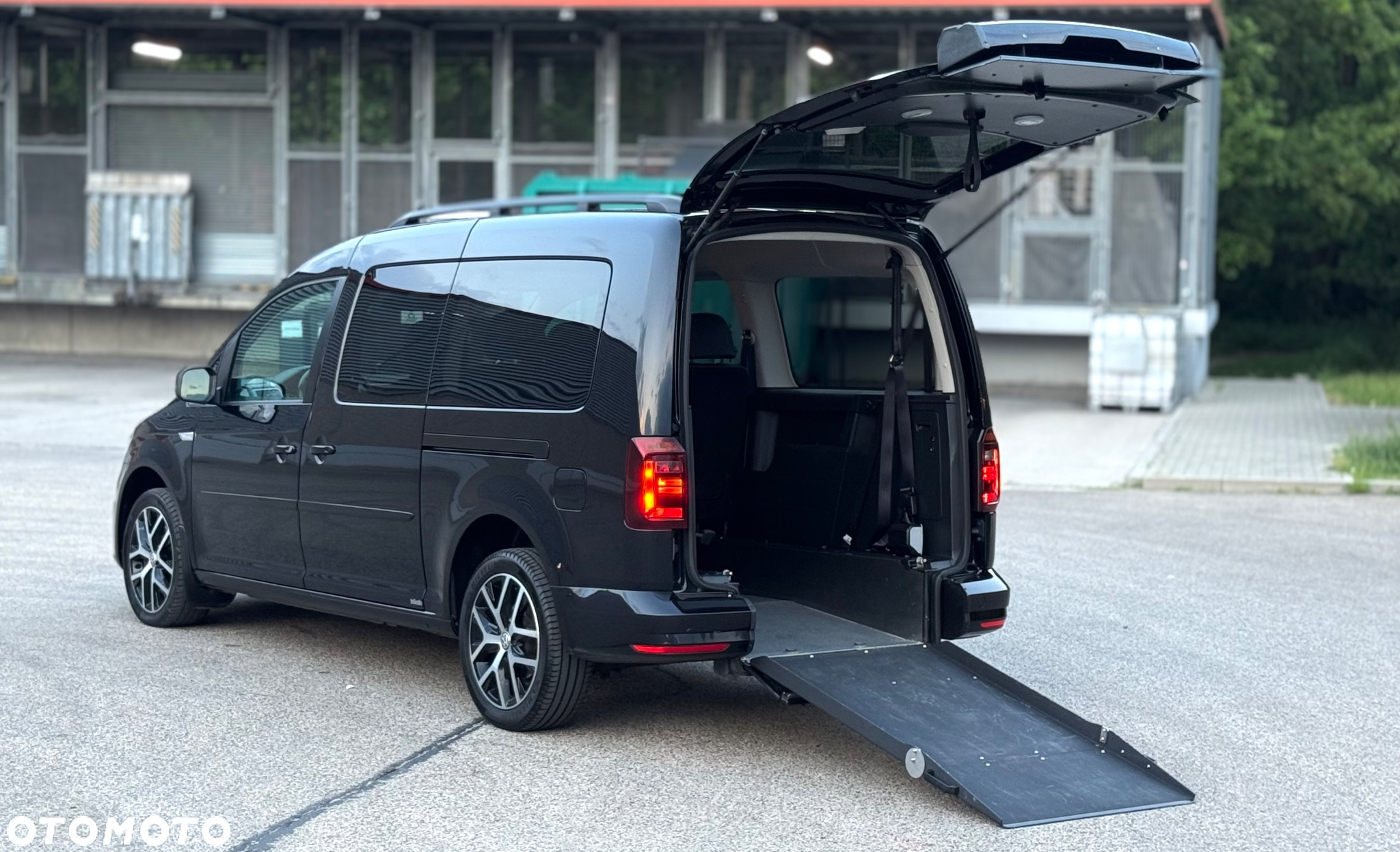 Volkswagen Caddy 2.0 TDI (7-Si.) DSG Maxi Highline - 2
