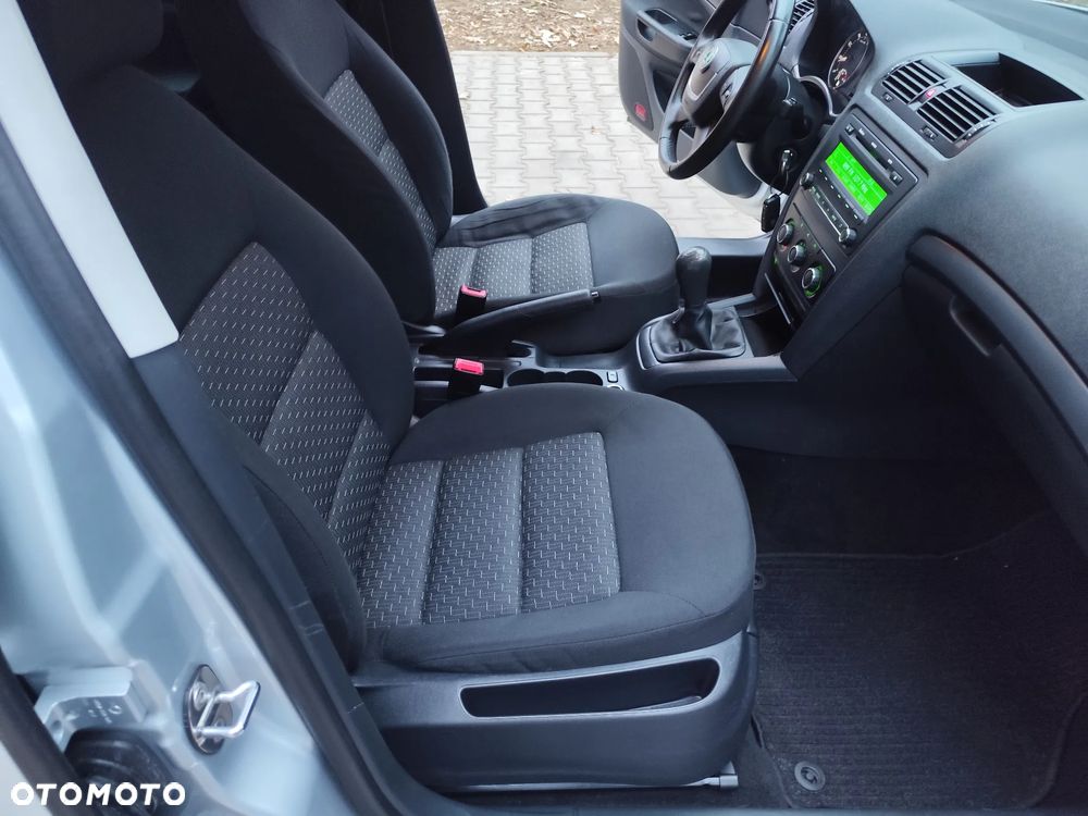 Skoda Octavia 1.6 Team Edition - 27