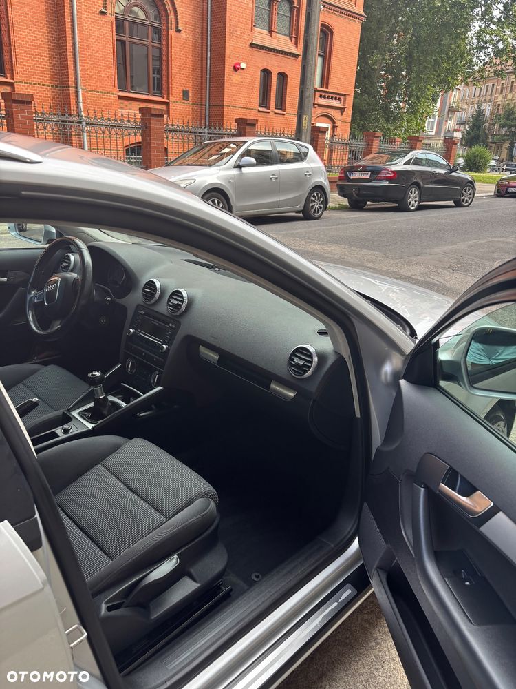 Audi A3 Sportback 1.9 TDI DPF Ambition - 5