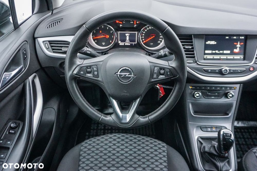Opel Astra - 18