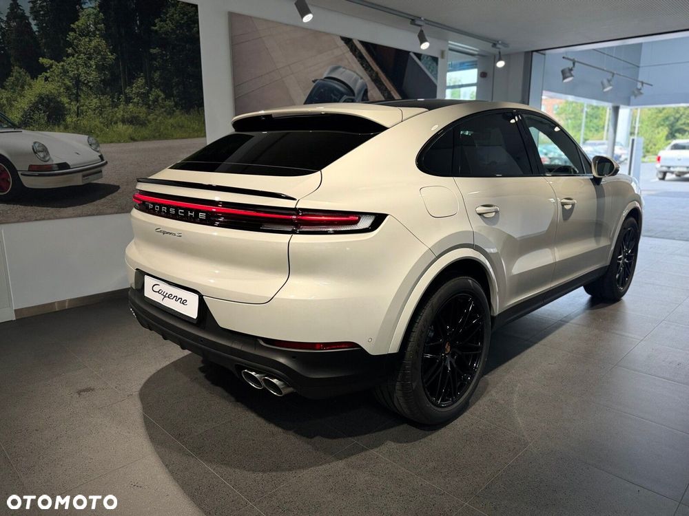 Porsche Cayenne - 6