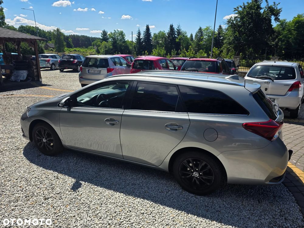 Toyota Auris 1.2 T Dynamic - 3