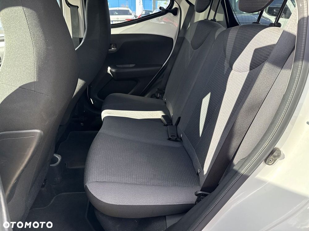 Toyota Aygo - 12