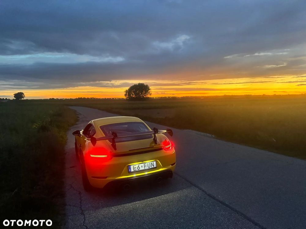 Porsche 718 Cayman - 27