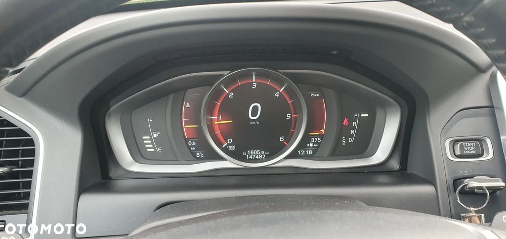 Volvo XC 60 D4 Drive-E Ocean Race - 8