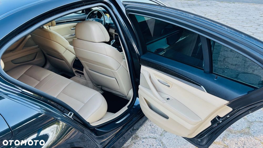BMW Seria 5 535i xDrive - 20