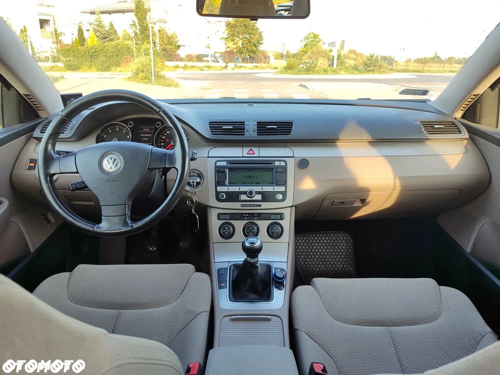 Volkswagen Passat 1.8 TSI Comfortline - 5