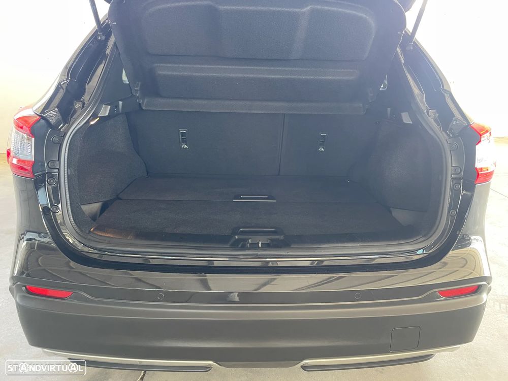 Nissan Qashqai 1.5 dCi N-Connecta - 31