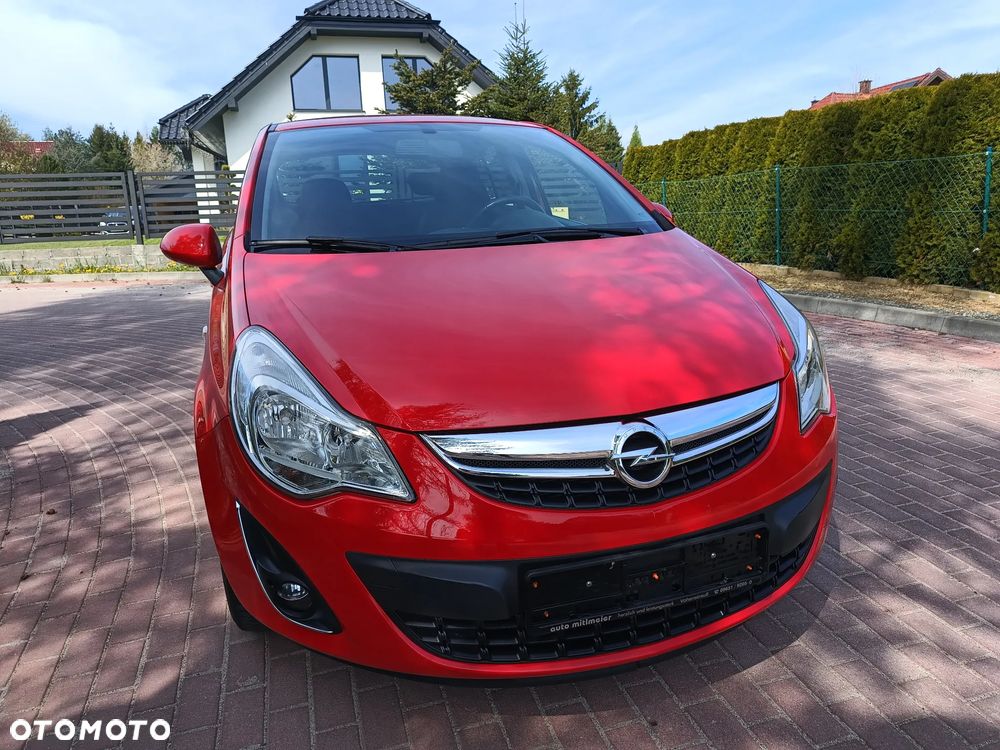 Opel Corsa 1.4 16V Color Edition - 4