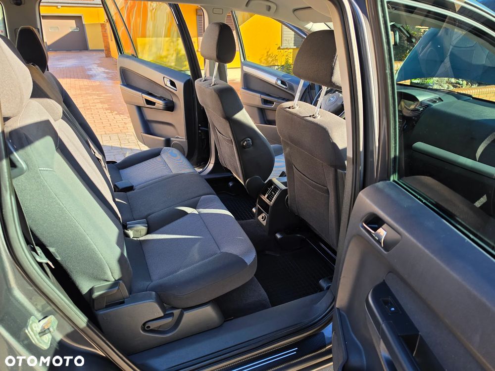 Opel Zafira - 21