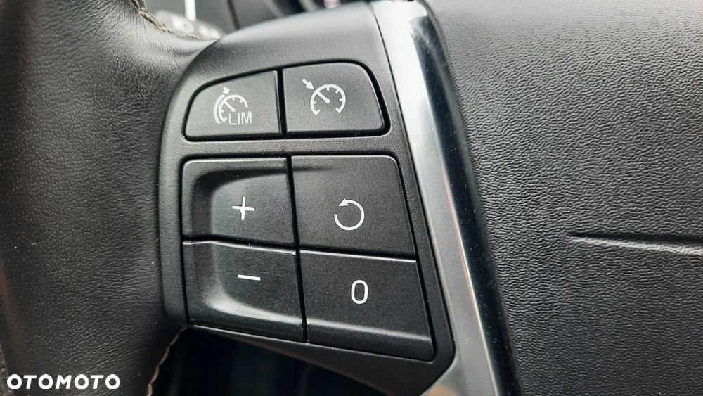 Volvo V40 D2 RDesign - 28