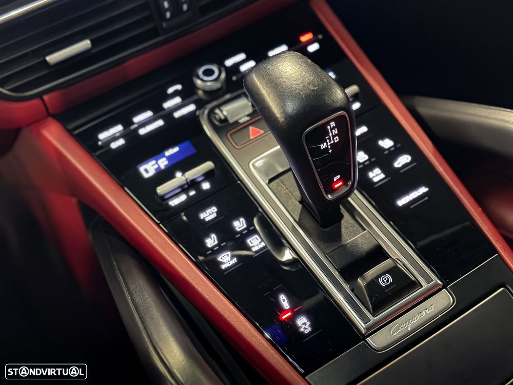 Porsche Cayenne - 12