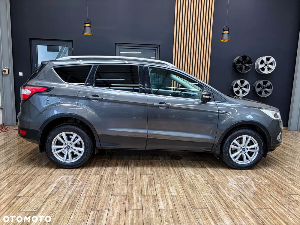 Ford Kuga 2.0 TDCi 2x4 Titanium - 6