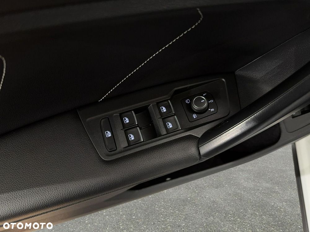 Volkswagen Tiguan - 26